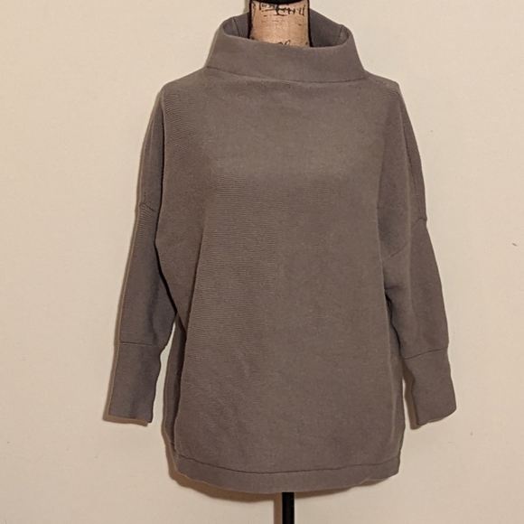 NWOT Light Green Mock Neck Tunic Loose Slouchy Knit Pullover Sweater Medium - Picture 5 of 9